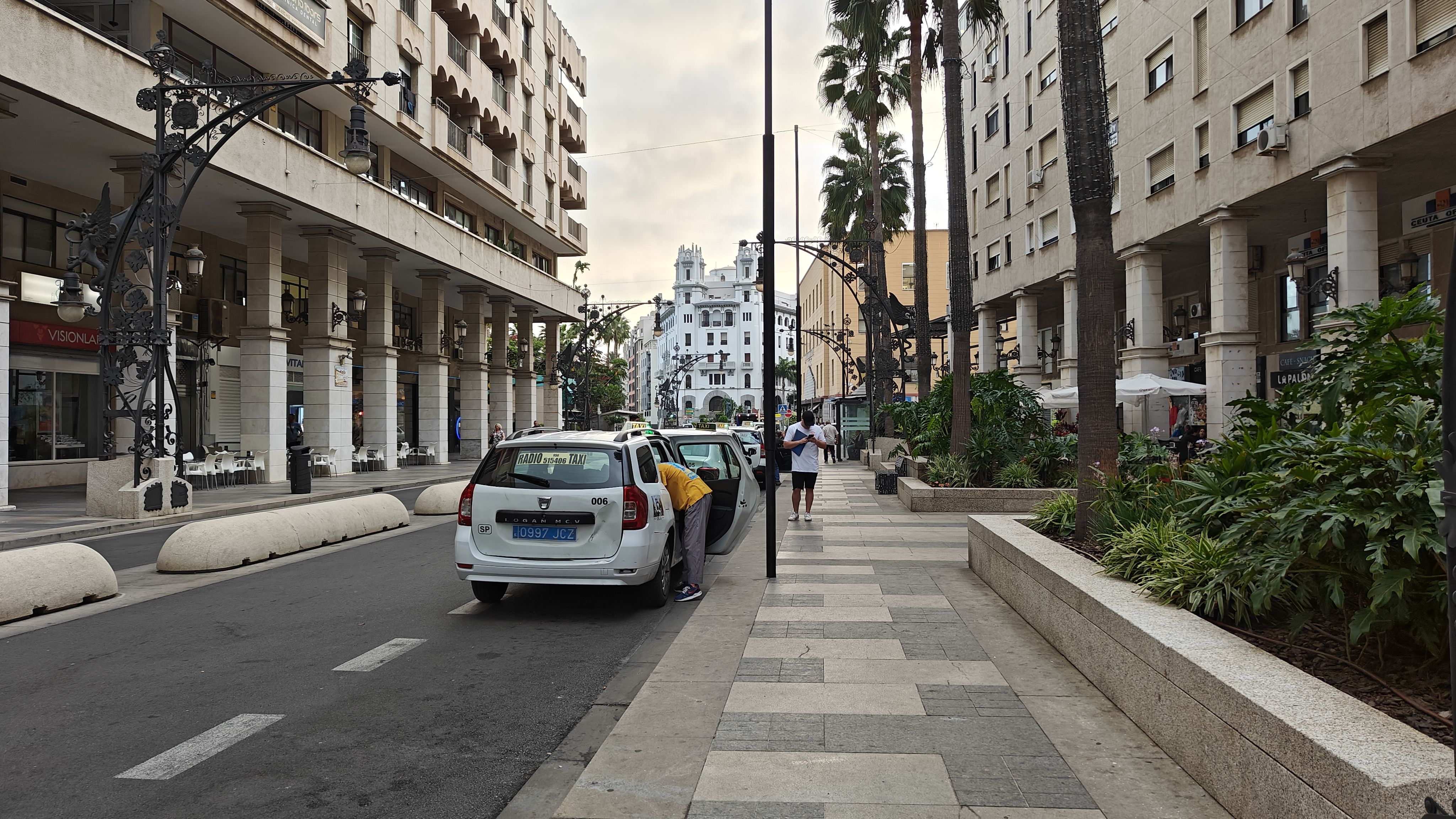 El PSOE propone mejorar la calidad, seguridad e imagen del servicio de taxi en Ceuta